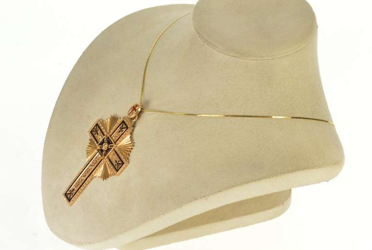 18K Yellow Gold Ornate Scrollwork Masonic Black Enamel Cross Pendant