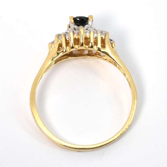 Classic Sapphire & Diamond Ring