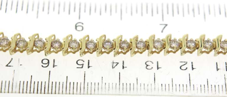 Elegant Round Brilliant Cut Diamond S Link Bracelet