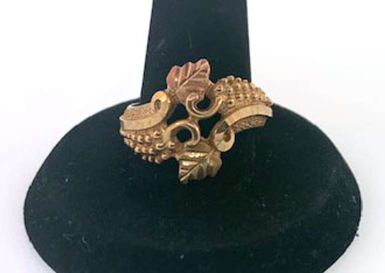 Fabulous 10kt Gold Bypass Band