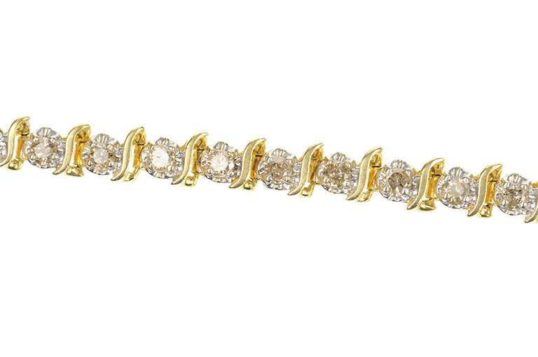 10K Yellow Gold 1.52 Ctw Diamond Wavy Classic Link Tennis Bracelet