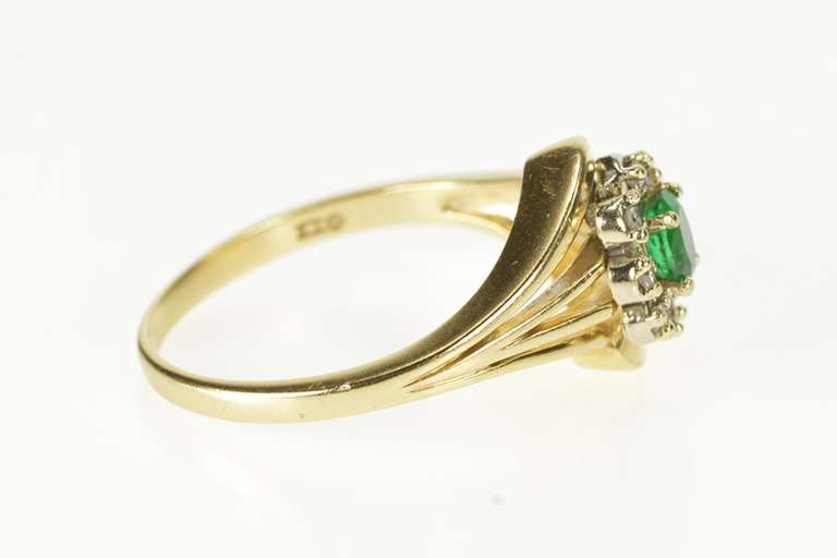 14K Yellow Gold 0.25 Ctw Emerald Diamond Halo Engagement Ring