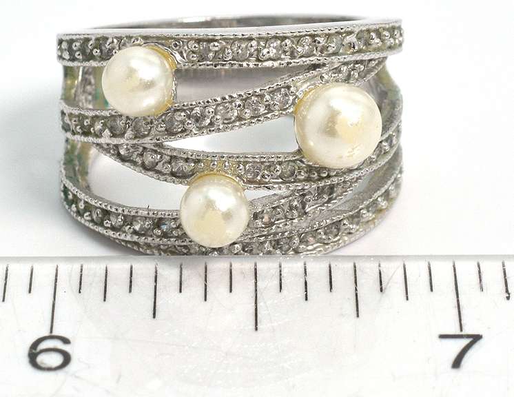 Sterling Silver Ring with Pearls