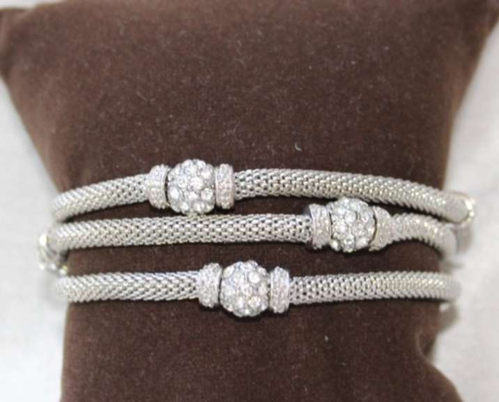 An Eye Catching Metal Wowem Bracelet