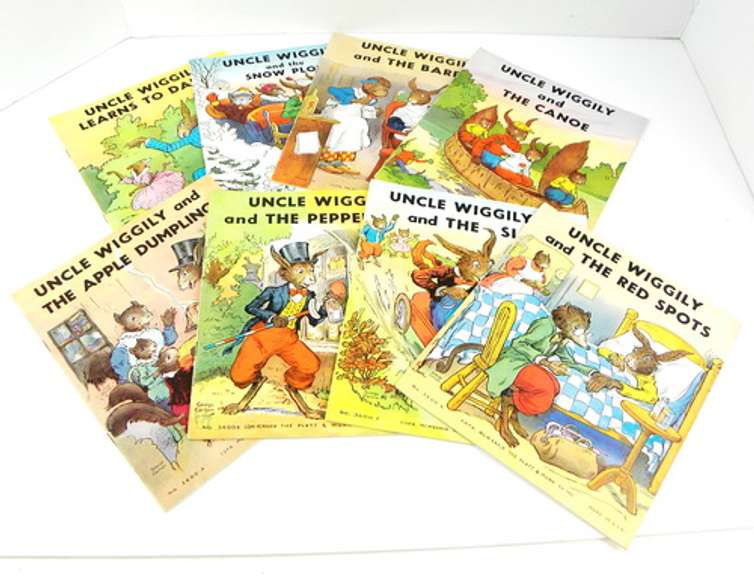 1939 Uncle Wiggily Linen Like Books w/Box