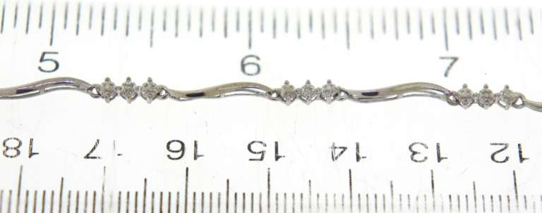 Beautiful White Gold Diamond Accent Link Bracelet