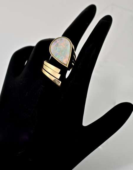 Exciting 14K Designer Opal Ring
