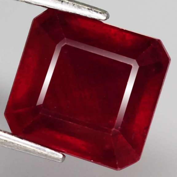 Lovely 5.13ct rich blood red Ruby