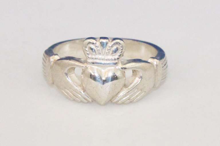 Delicate Claddagh Ring in Sterling