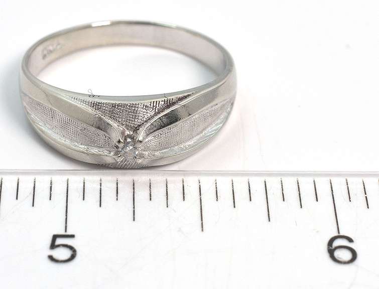 Unique Band with Diamond Accent in Gold