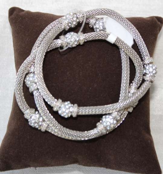 An Eye Catching Metal Wowem Bracelet