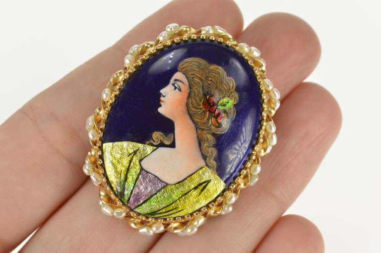 14K Yellow Gold French Ceramic Painted Lady Pearl Halo Pendant/Pin