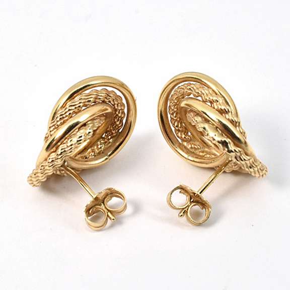 Easy to Wear Swirl Post Earrings