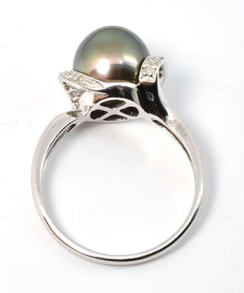 Contemporary Black Pearl Ring
