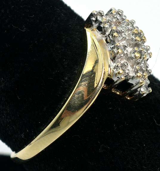 Classy Diamond Cluster Ring in 14KT Yellow Gold