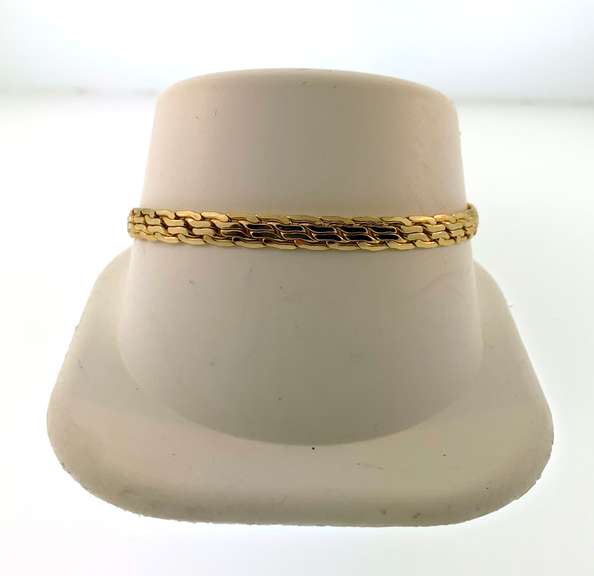 Fancy 18kt yellow gold mariner link bracelet