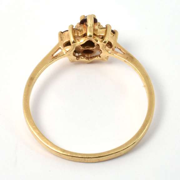 Cute 14k Ruby & Diamond Ring