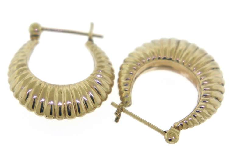 Simple Yellow Gold Ribbed Hoop Earrings
