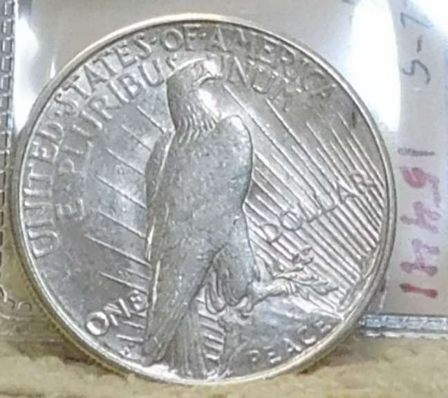 1922-S Peace Dollar almost Uncircul