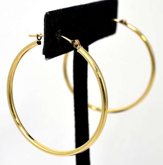 Elegant 14KT Yellow Gold Hoop Earrings