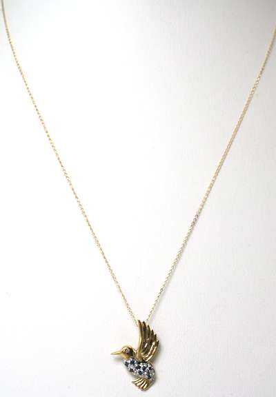 Hummingbird Pendant & Chain in Yellow Gold