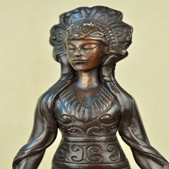 Native American Indian Girl Bronze Sculpture