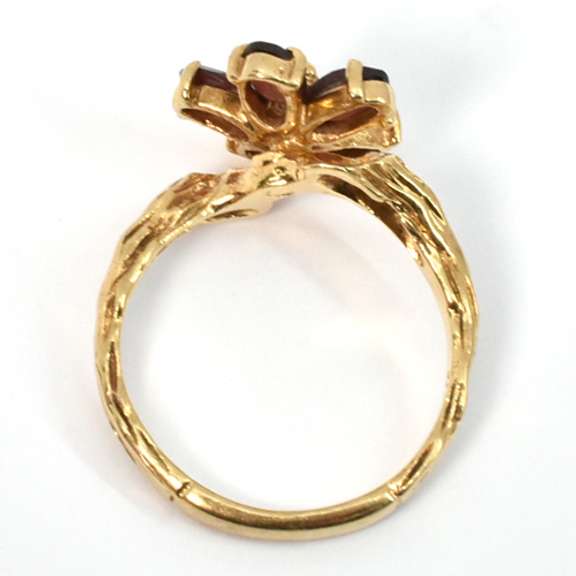 Neat Floral Garnet Ring