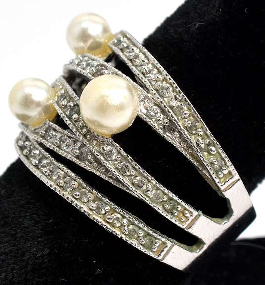 Sterling Silver Ring with Pearls