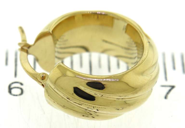 Popular 18kt Wide Twisted Hoops