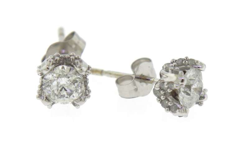 Classic 1ctw Diamond White Gold Stud Earrings