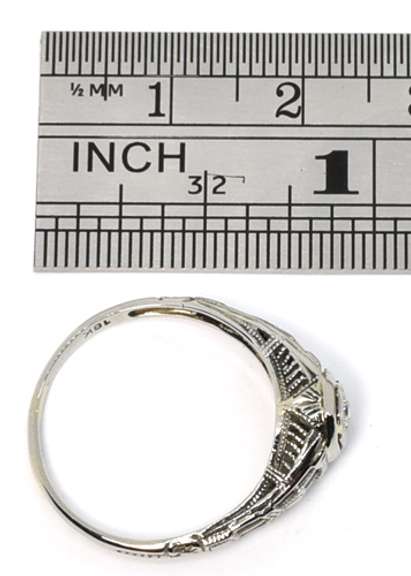 Vintage 18k WG Filigree Ring