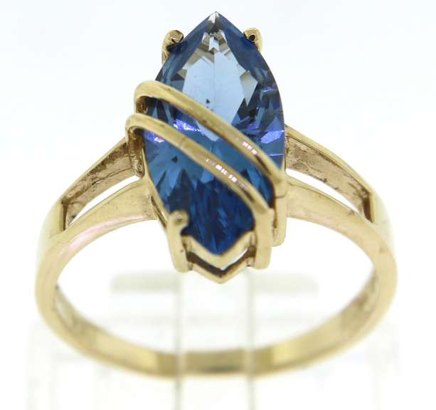 Exciting Marquise Blue Topaz Ring