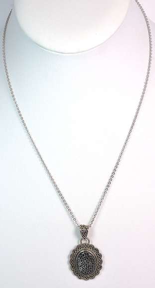 Vintage Stone Necklace in Sterling Silver