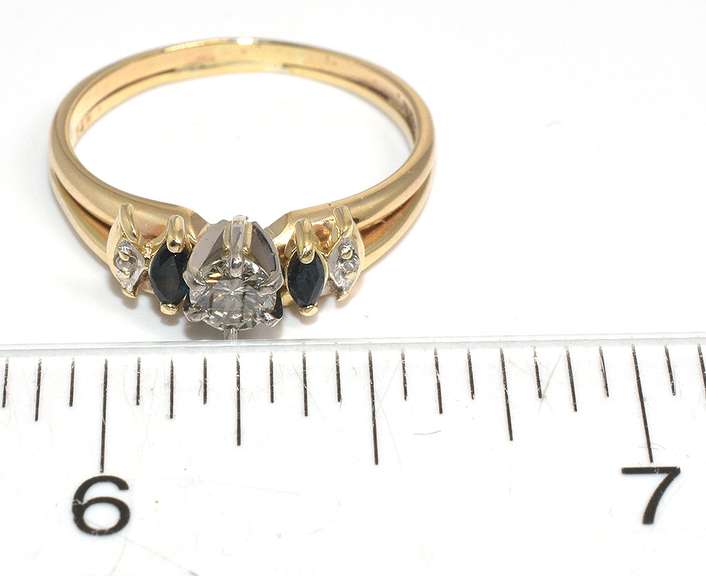 Diamond & Sapphire Ring in 14KT