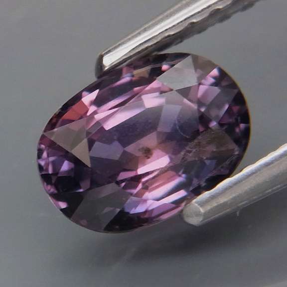 UNHEATED! 1.25ct VS violet Sapphire