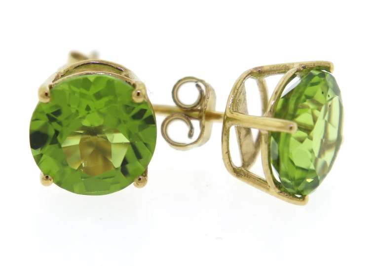 Nice Yellow Gold 8mm Peridot Stud Earrings