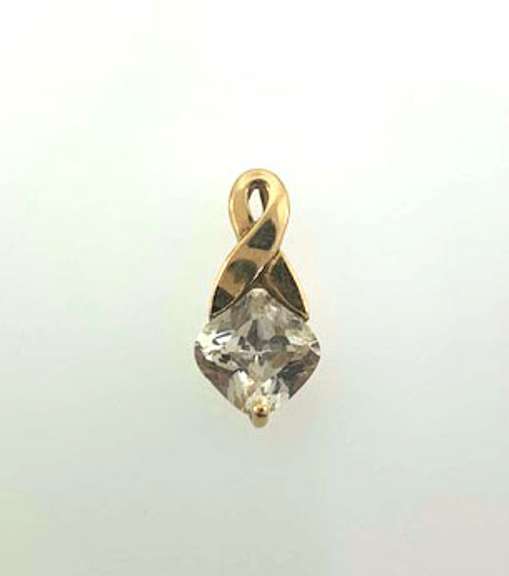 Elegant 14kt Gemstone Pendant