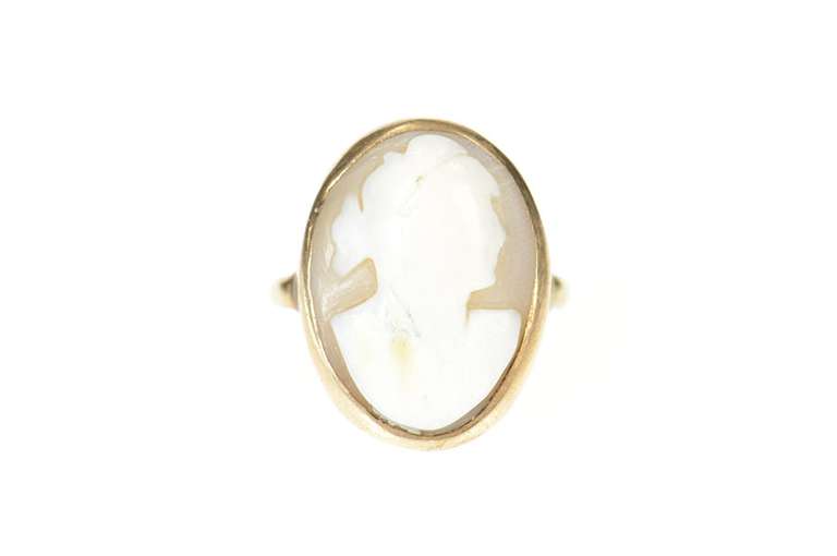 14K Yellow Gold Victorian Carved Shell Cameo Statement Ring