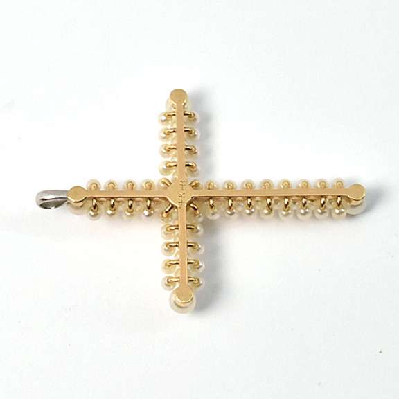 Gorgeous Pearl Cross Pendant