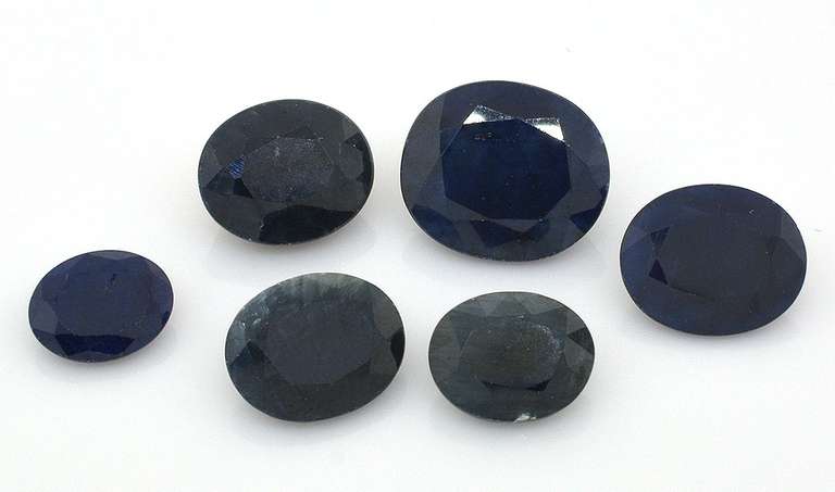 Glittering set of 25.32CTW Mixed Loose Sapphires