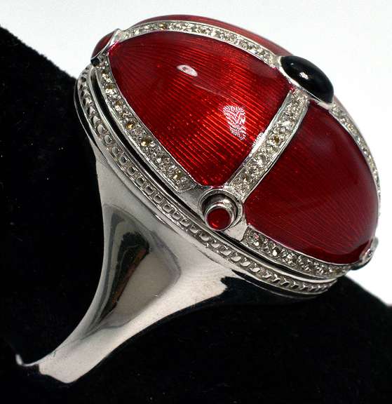 Pill Box Ring in Sterling Silver