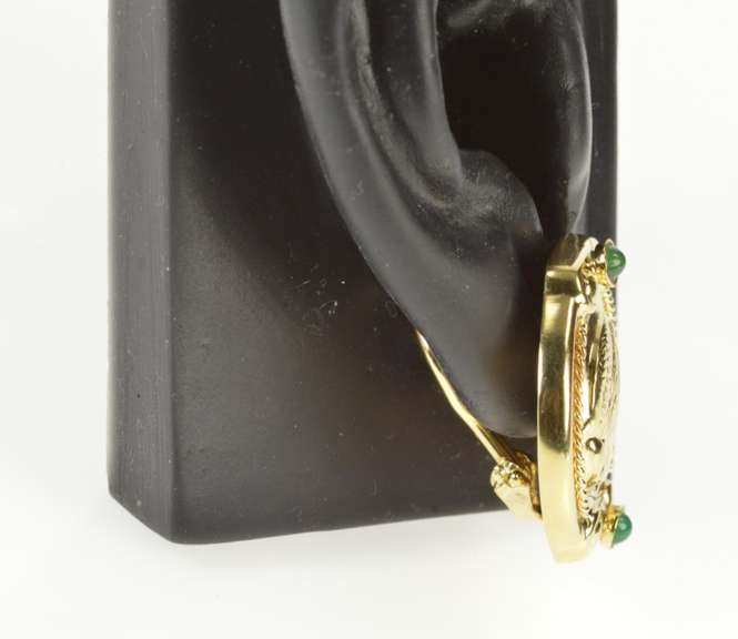 14K Yellow Gold Ornate Cameo Green Chalcedony French Clip Earrings