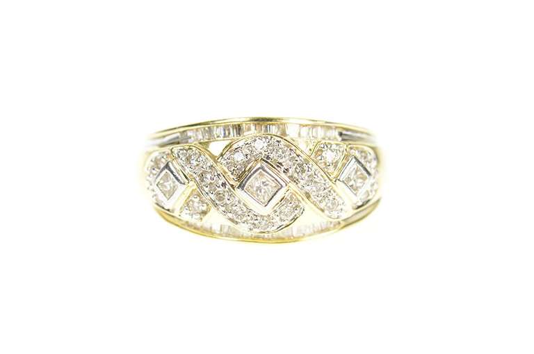 14K Yellow Gold 1.12 Ctw Diamond Encrusted Twist Band Ring