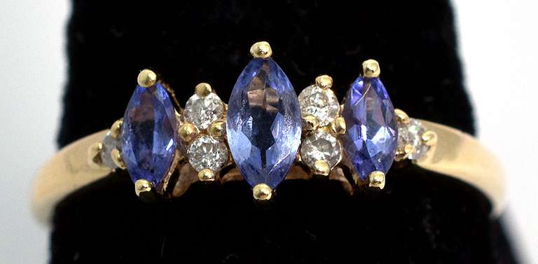 Lovely Tanzanite & Diamond Ring in 14KT