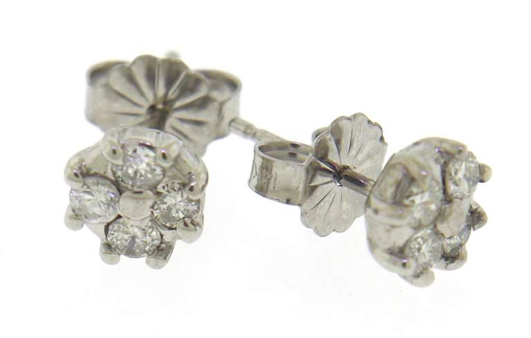 Nice 18kt Diamond Flower Stud Earrings