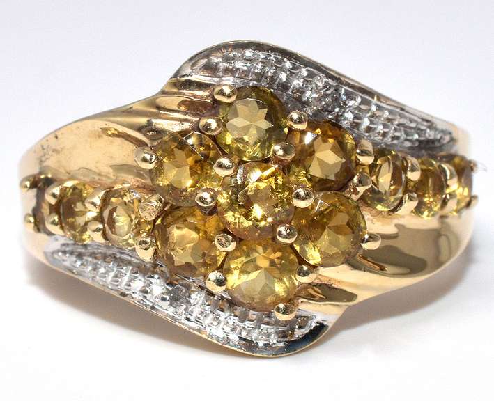Bold Citrine Ring in Yellow Gold