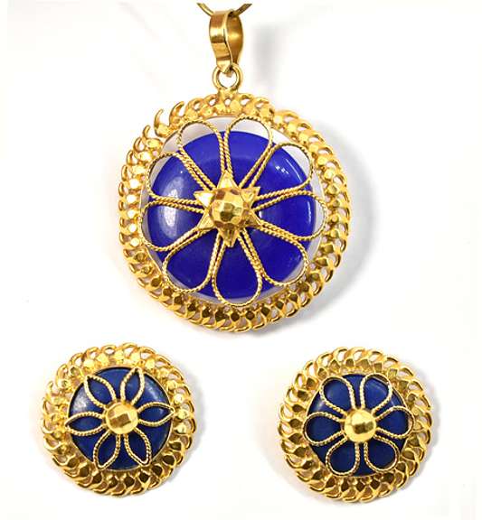 22k & Lapis Earrings and Pendant Set: