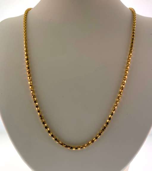 Irresistible round box chain necklace in 14 kt yellow gold