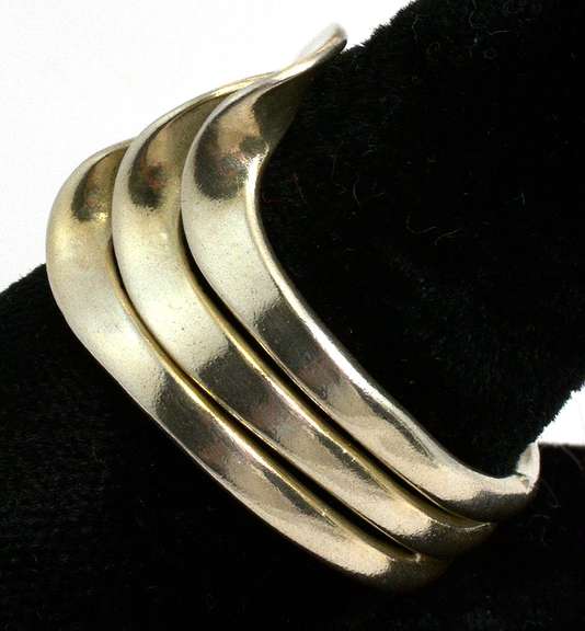Wave Style Ring in Sterling Silver