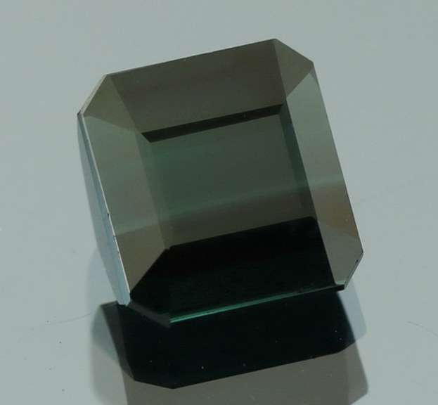 Exceptional 4.24ct blue green Indicolite Tourmaline